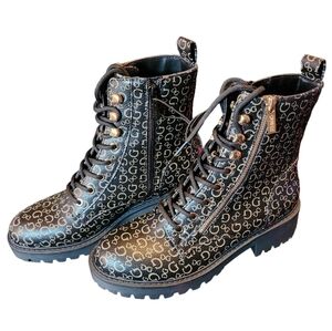 NWOT Guess Los Angeles Womens Lace Up Combat Moto Boots Size 7